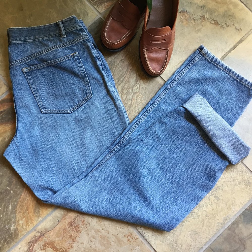 Straight-Fit Boyfriend Jeans - Picture 2 of 16